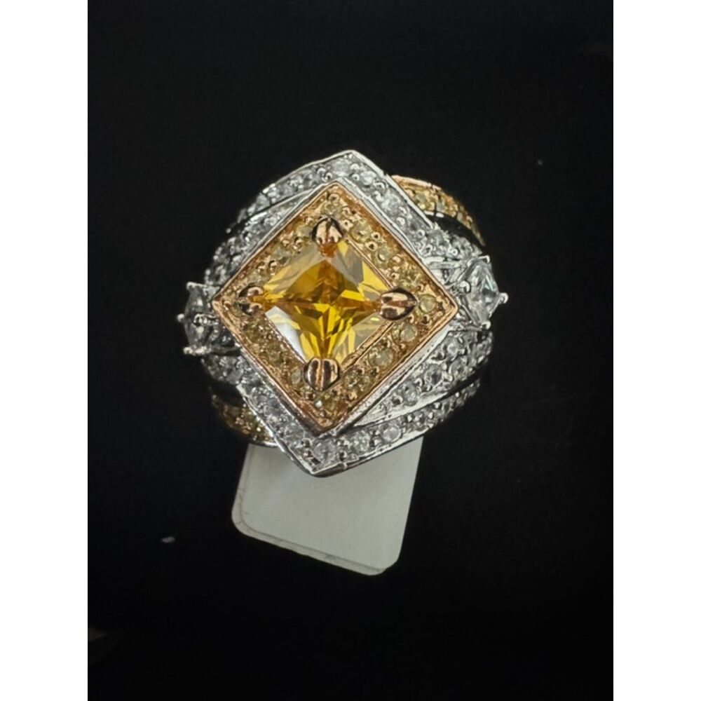 NWT Costume Statement silver-tone rhinestone ring, size 6.